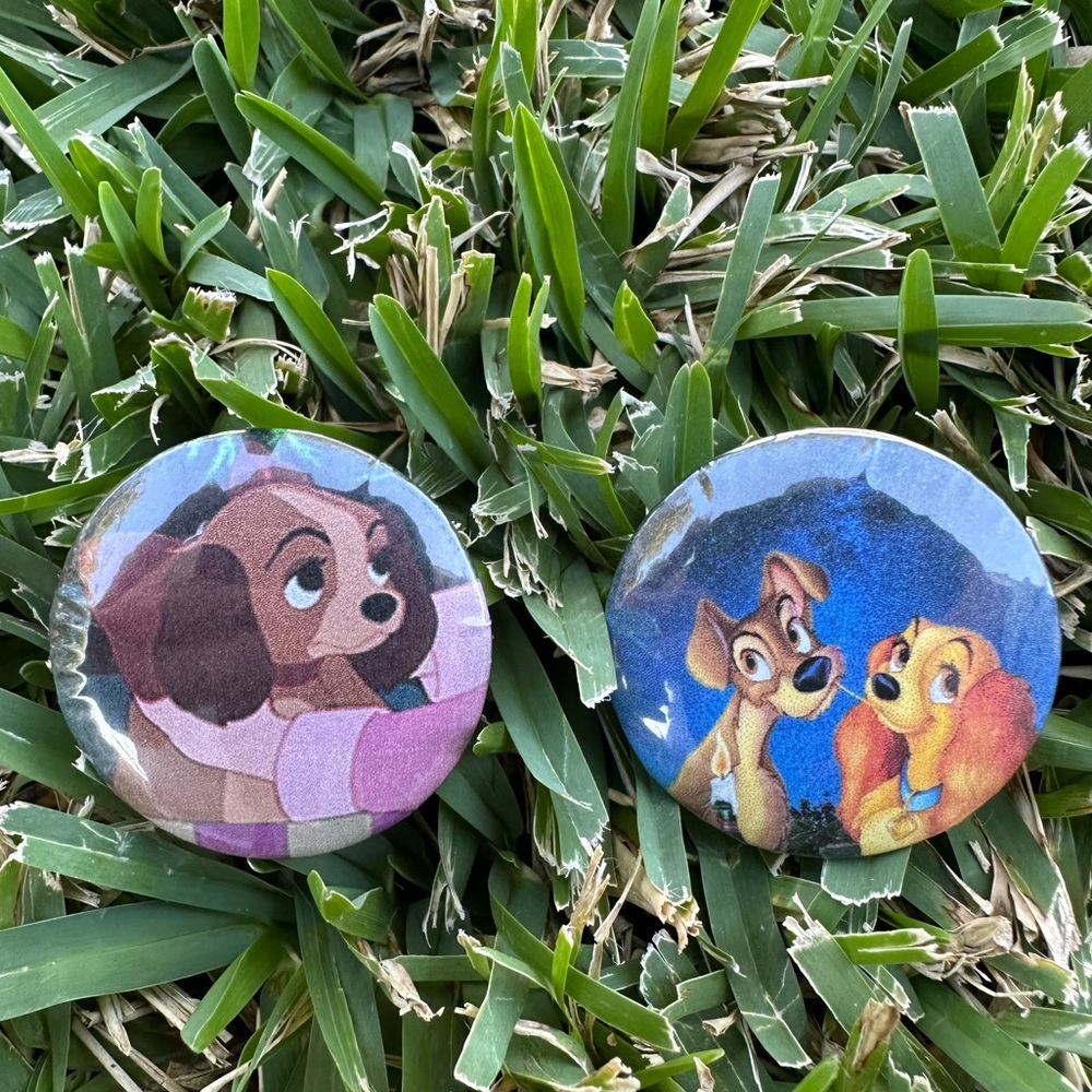 Handmade Lady & the Tramp Pins / Buttons (2)